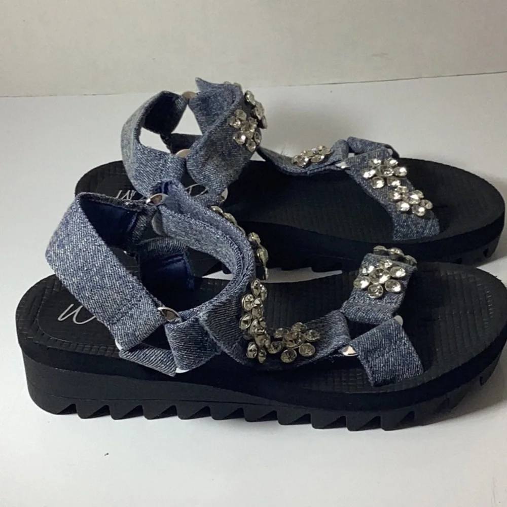 WILD PAIR Kudose Sporty Embellished Sandals
